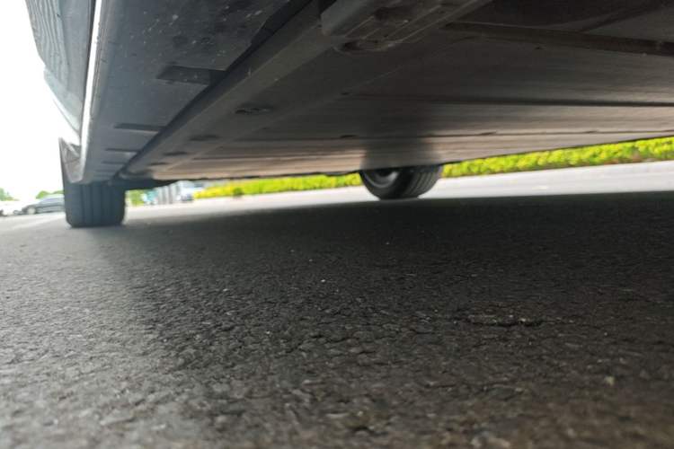 Used Zeekr 001 2023 WE Edition 100 kWh Right Side Sill