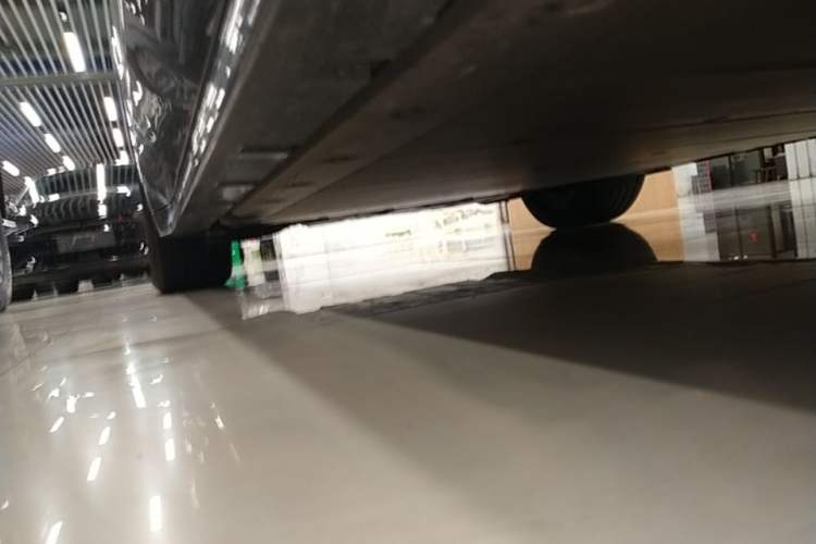 Used Zeekr 001 2023 WE Edition 100 kWh Right Side Sill