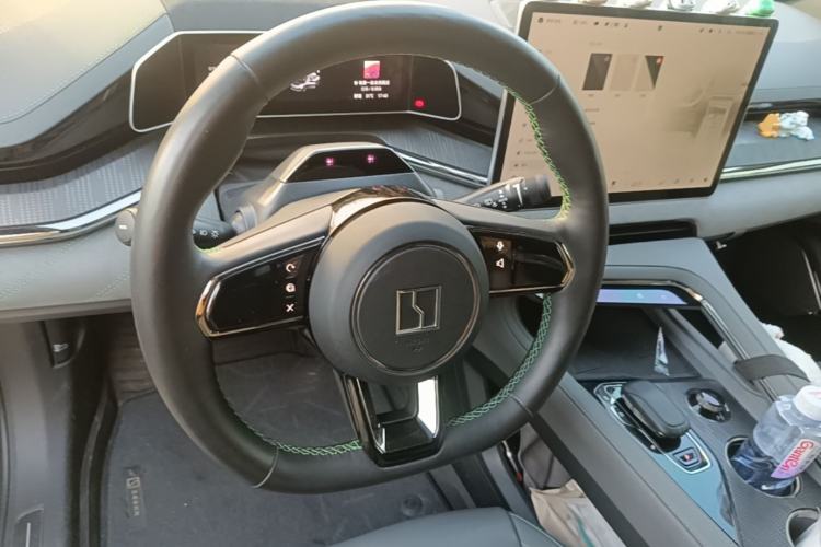 Used Zeekr 001 2023 WE Edition 100 kWh Steering Wheel