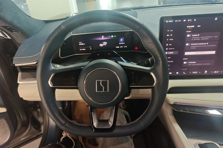 Used Zeekr 001 2023 ME Edition 100 kWh Steering Wheel