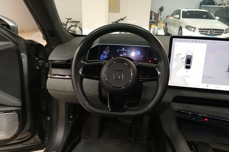 Used Zeekr 001 2023 WE Edition 100 kWh Steering Wheel