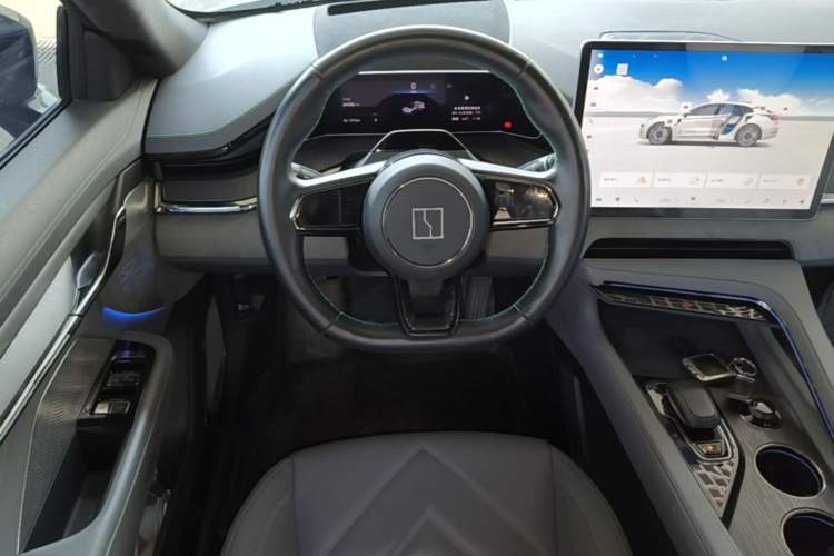 Used Zeekr 001 2023 WE Edition 100 kWh Steering Wheel