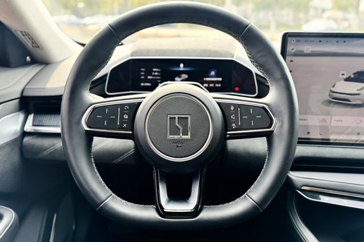 Used Zeekr 001 2023 WE Edition 100 kWh Steering Wheel