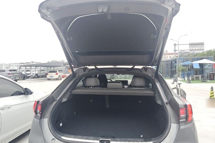 Used Zeekr 001 2023 WE Edition 86 kWh Trunk