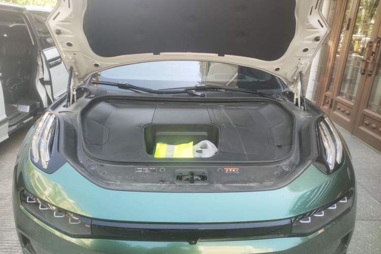 Used Zeekr 001 2023 WE Edition 100 kWh Engine Bay