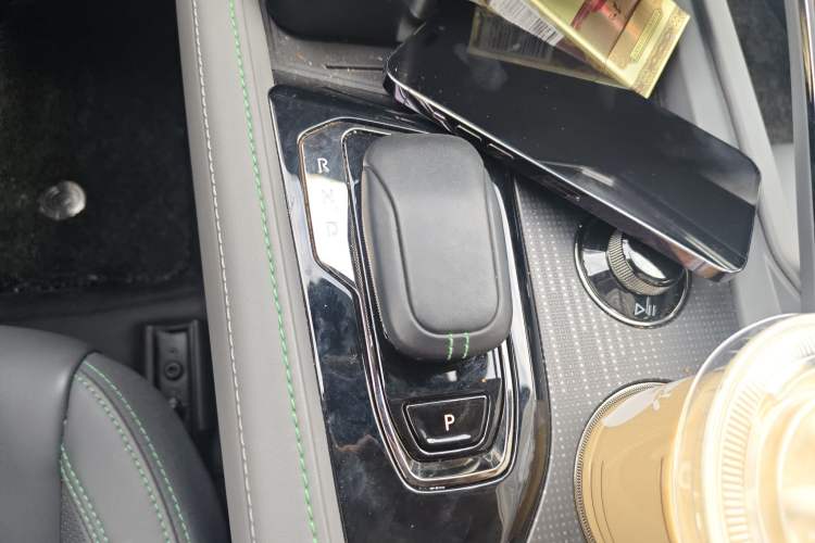 Used Zeekr 001 2023 ME Edition 100 kWh Gear Lever