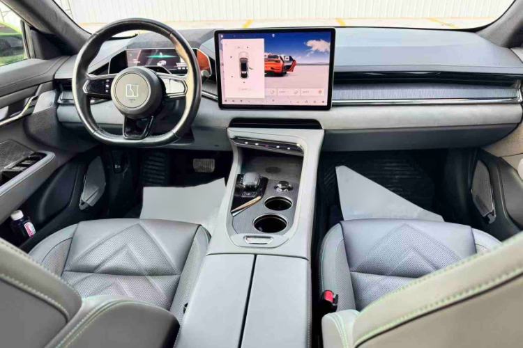 Used Zeekr 001 2023 WE Edition 86 kWh Interior 3