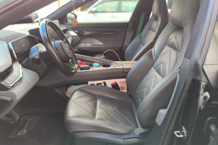 Used Zeekr 001 2023 ME Edition 100 kWh Left Front Seat