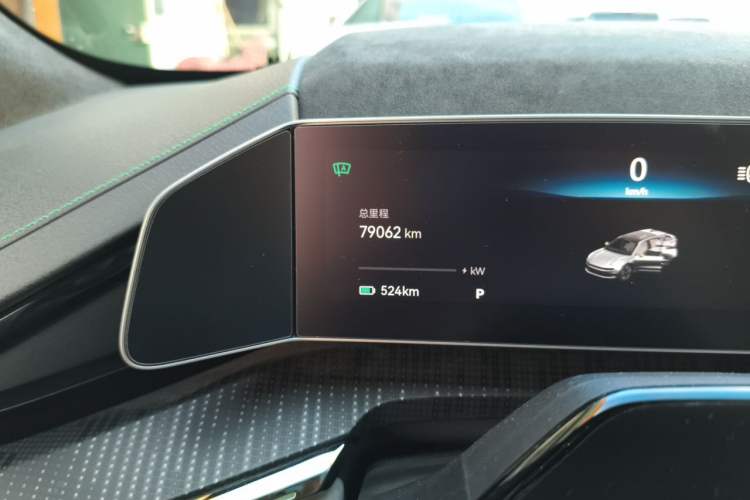 Used Zeekr 001 2023 ME Edition 100 kWh Odometer Close Up