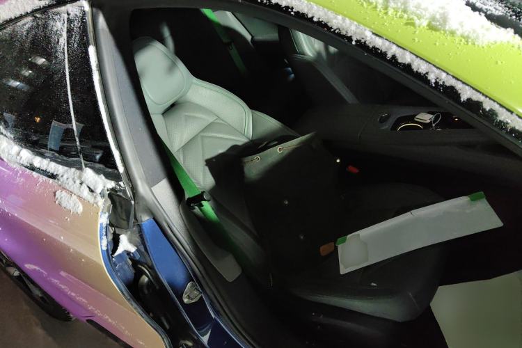 Used Zeekr 001 2023 WE Edition 86 kWh Right Front Seat