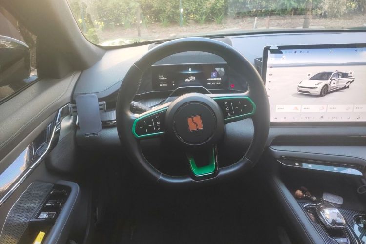 Used Zeekr 001 2023 WE Edition 100 kWh Steering Wheel