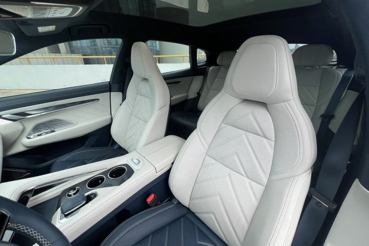 Used Zeekr 001 2023 ME Edition 100 kWh Interior 4