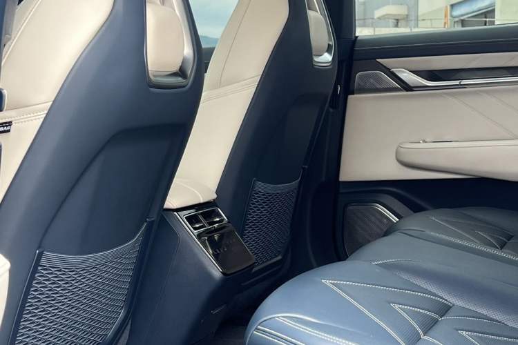 Used Zeekr 001 2023 ME Edition 100 kWh Interior 6