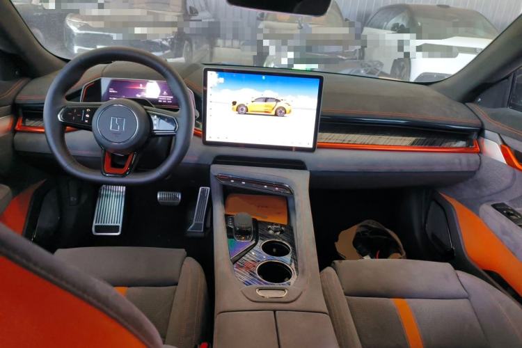 Used Zeekr 001 2023 YOU Edition 100 kWh Center Console