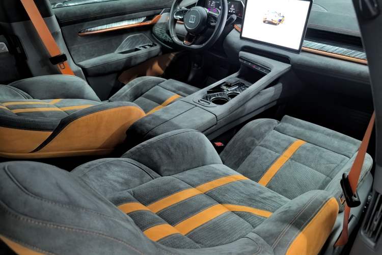 Used Zeekr 001 2023 YOU Edition 100 kWh Interior 4
