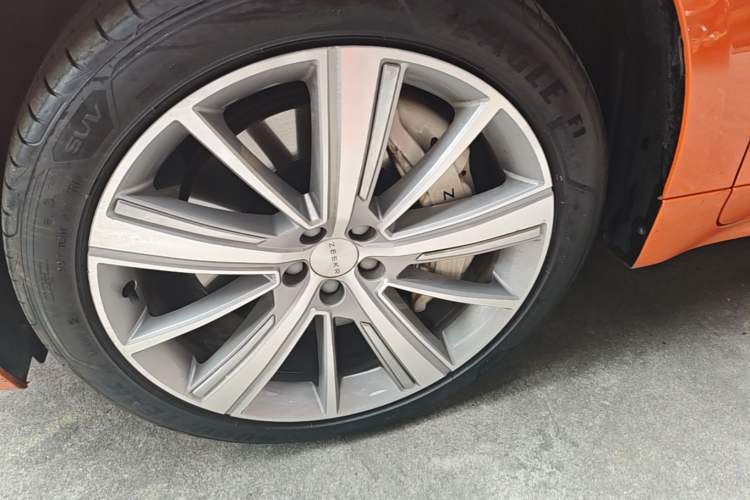 Used Zeekr 001 2023 ME Edition 100 kWh Left Front Wheel Hub
