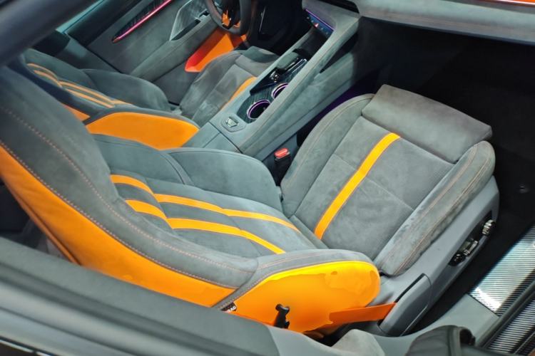 Used Zeekr 001 2023 YOU Edition 100 kWh Right Front Seat
