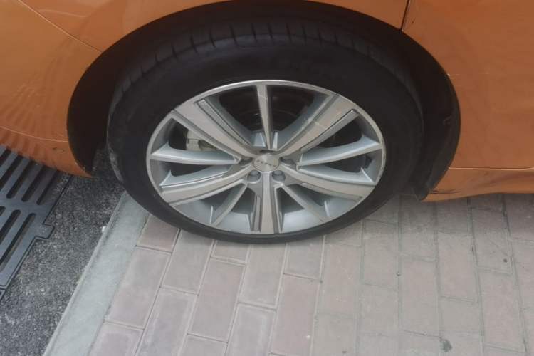 Used Zeekr 001 2023 ME Edition 100 kWh Right Rear Wheel Hub