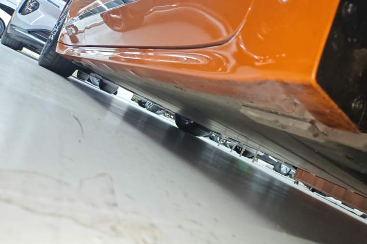 Used Zeekr 001 2023 YOU Edition 100 kWh Right Side Sill