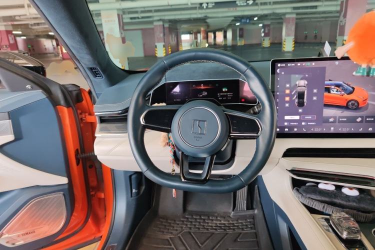 Used Zeekr 001 2023 WE Edition 100 kWh Steering Wheel