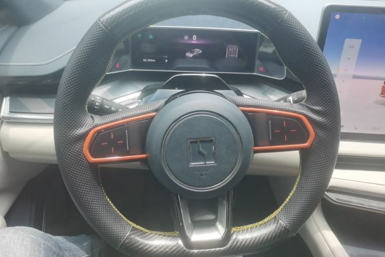 Used Zeekr 001 2023 ME Edition 100 kWh Steering Wheel