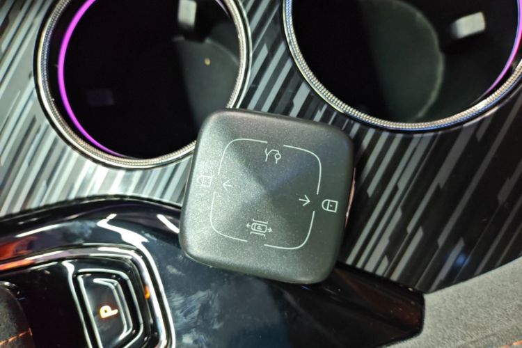 Used Zeekr 001 2023 YOU Edition 100 kWh Vehicle Key