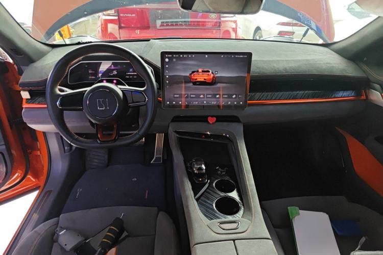 Used Zeekr 001 2023 YOU Edition 100 kWh Center Console