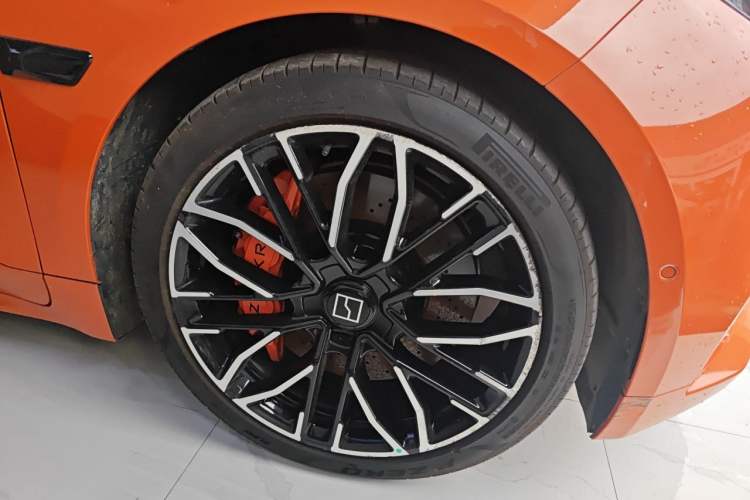 Used Zeekr 001 2023 YOU Edition 100 kWh Right Front Wheel Hub