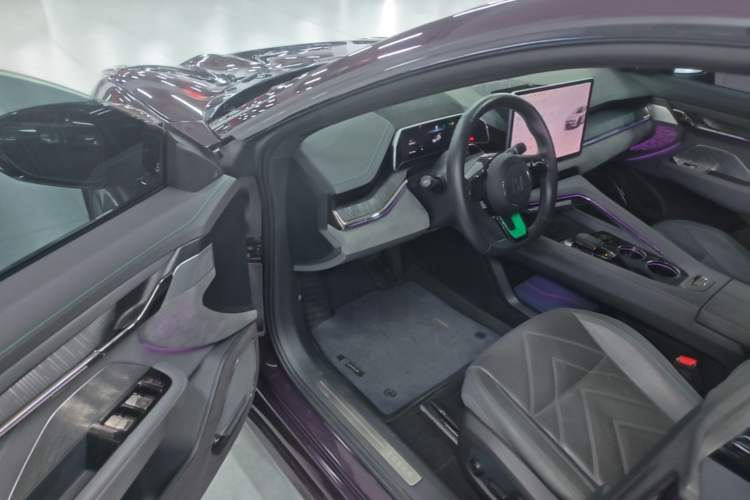 Used Zeekr 001 2023 YOU Edition 100 kWh Driver Seat
