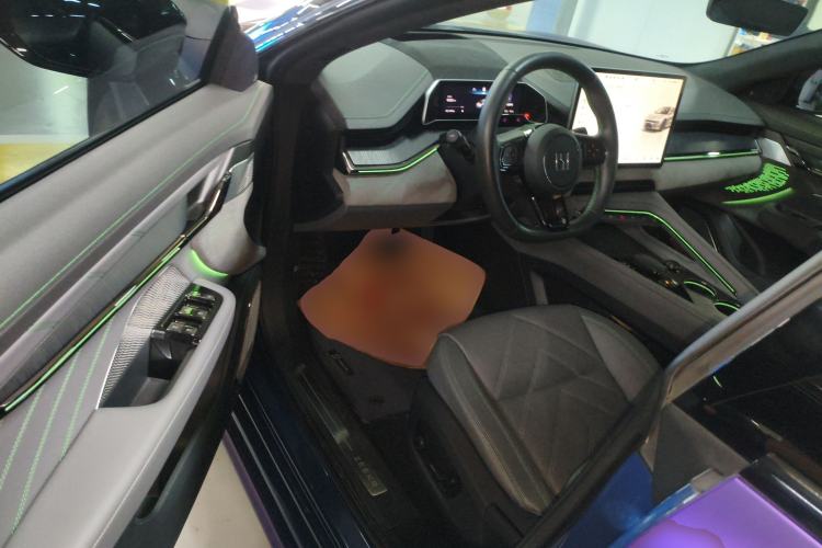 Used Zeekr 001 2023 WE Edition 86 kWh Interior 3