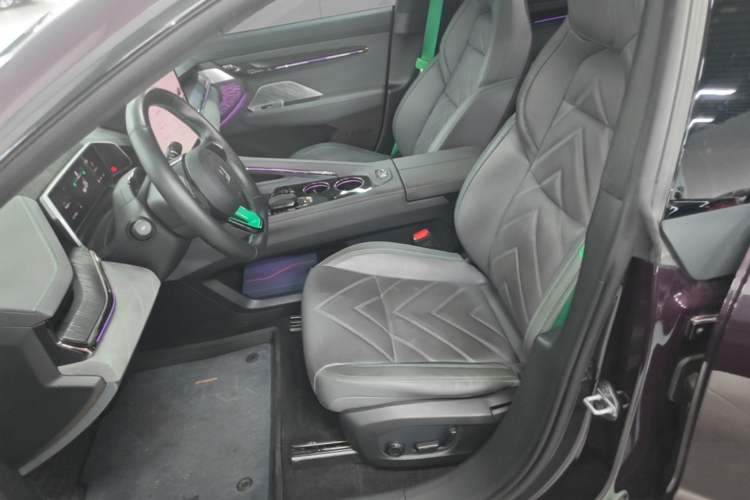 Used Zeekr 001 2023 YOU Edition 100 kWh Left Front Seat