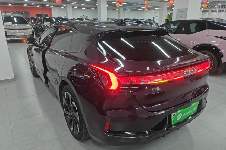 Used Zeekr 001 2023 YOU Edition 100 kWh Rear Left 45 Deg