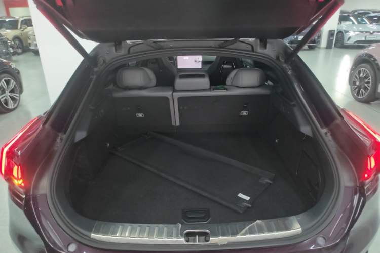 Used Zeekr 001 2023 YOU Edition 100 kWh Trunk