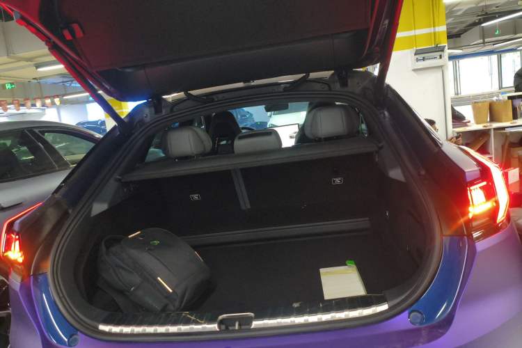 Used Zeekr 001 2023 WE Edition 86 kWh Trunk