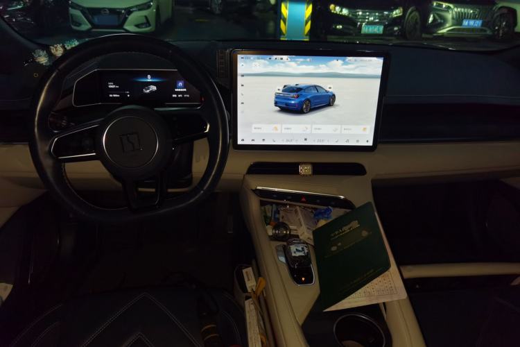 Used Zeekr 001 2023 WE Edition 100 kWh Center Console