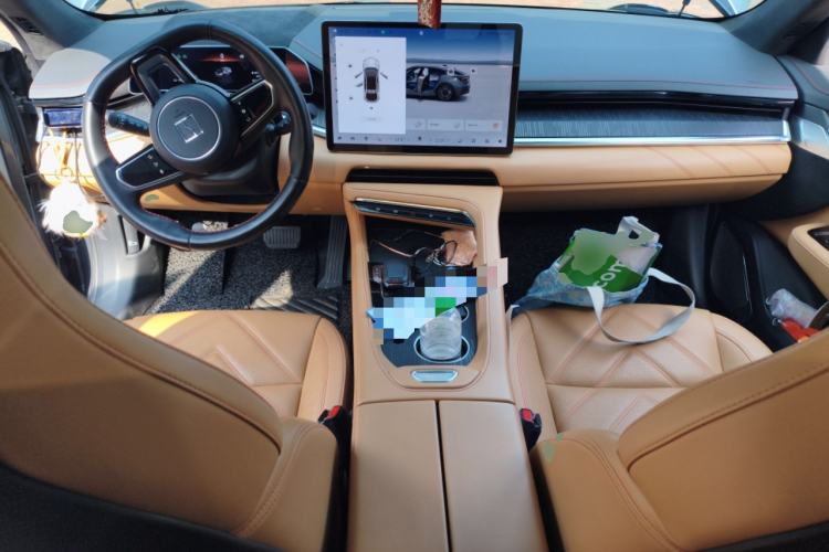 Used Zeekr 001 2023 WE Edition 86 kWh Center Console