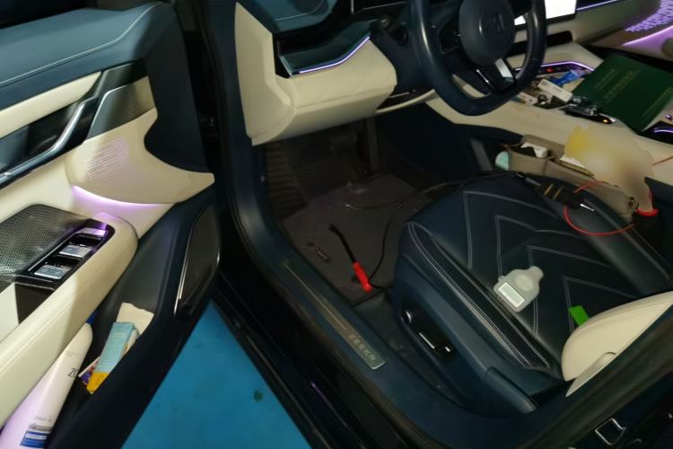 Used Zeekr 001 2023 WE Edition 100 kWh Driver Seat