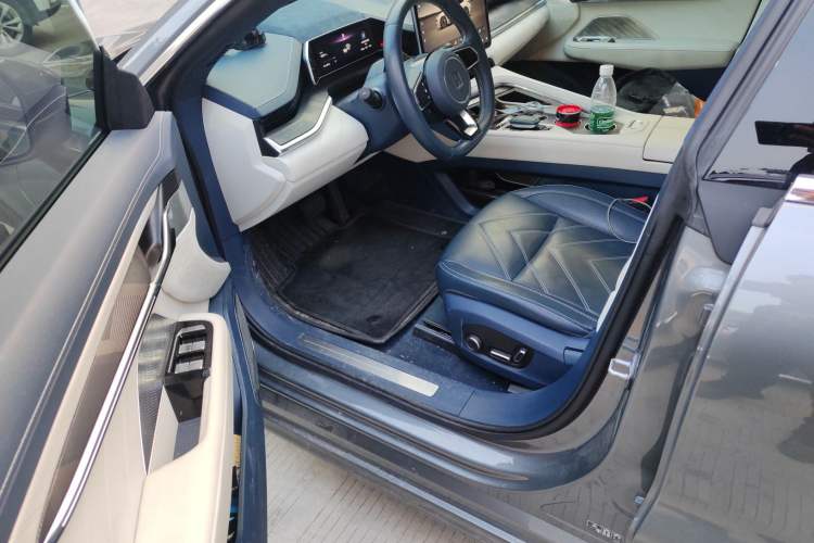 Used Zeekr 001 2023 WE Edition 100 kWh Driver Seat