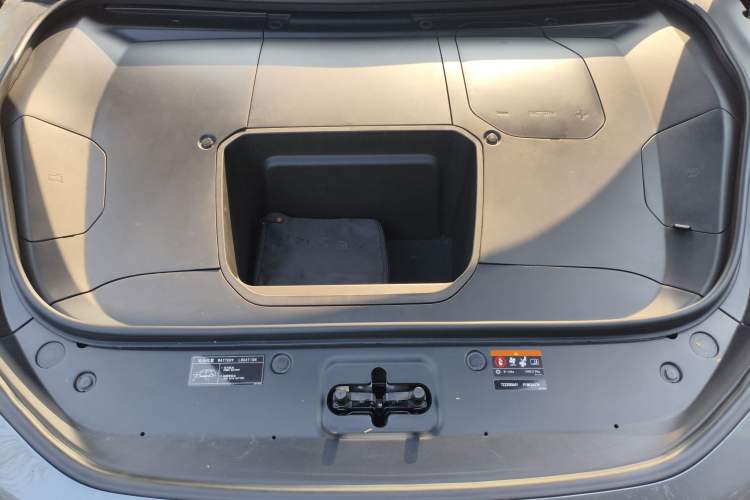 Used Zeekr 001 2023 WE Edition 86 kWh Engine Bay