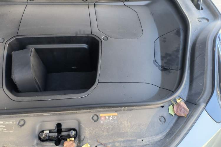 Used Zeekr 001 2023 WE Edition 100 kWh Engine Bay Left