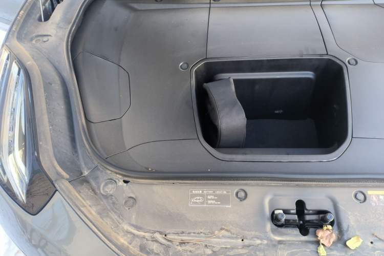 Used Zeekr 001 2023 WE Edition 100 kWh Engine Bay Right