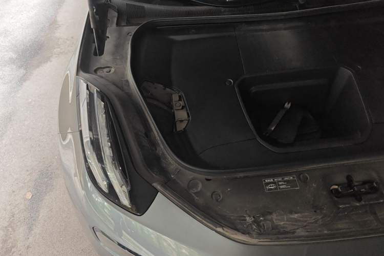Used Zeekr 001 2023 WE Edition 86 kWh Engine Bay Right
