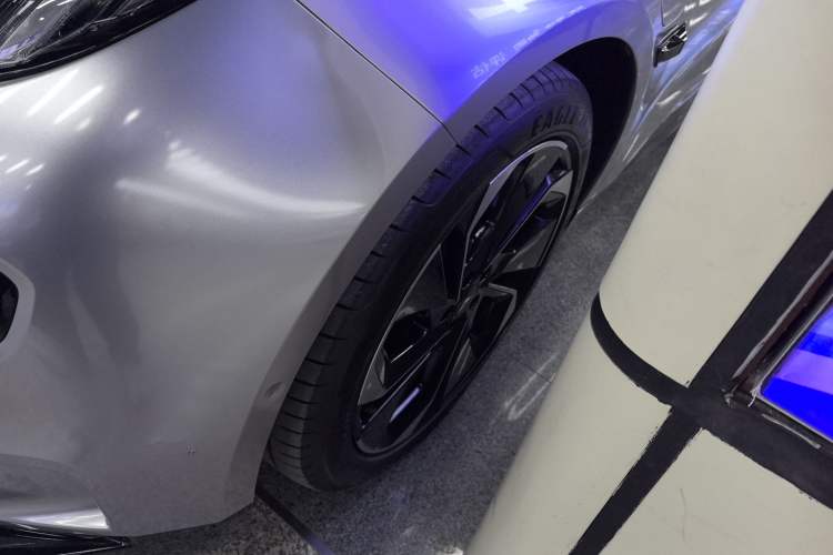 Used Zeekr 001 2023 WE Edition 100 kWh Exterior 7