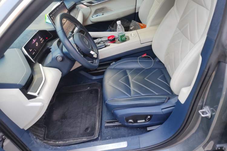 Used Zeekr 001 2023 WE Edition 100 kWh Left Front Seat