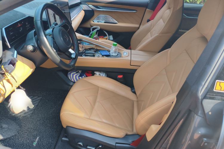 Used Zeekr 001 2023 WE Edition 86 kWh Left Front Seat