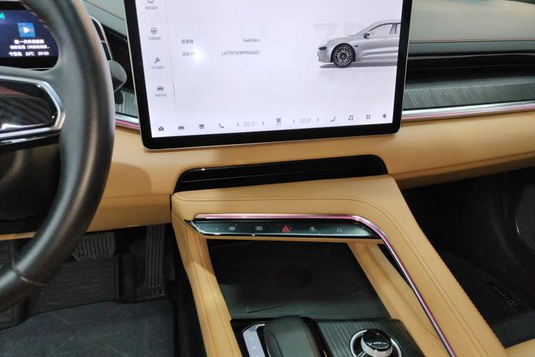 Used Zeekr 001 2023 ME Edition 100 kWh Audio And AC Panel