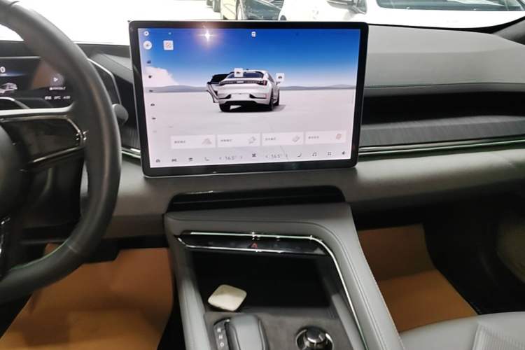 Used Zeekr 001 2023 WE Edition 86 kWh Audio And AC Panel