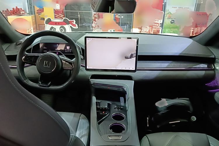 Used Zeekr 001 2023 WE Edition 100 kWh Center Console
