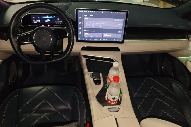 Used Zeekr 001 2023 ME Edition 100 kWh Center Console