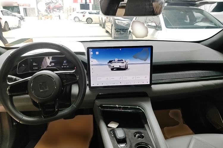 Used Zeekr 001 2023 WE Edition 86 kWh Center Console